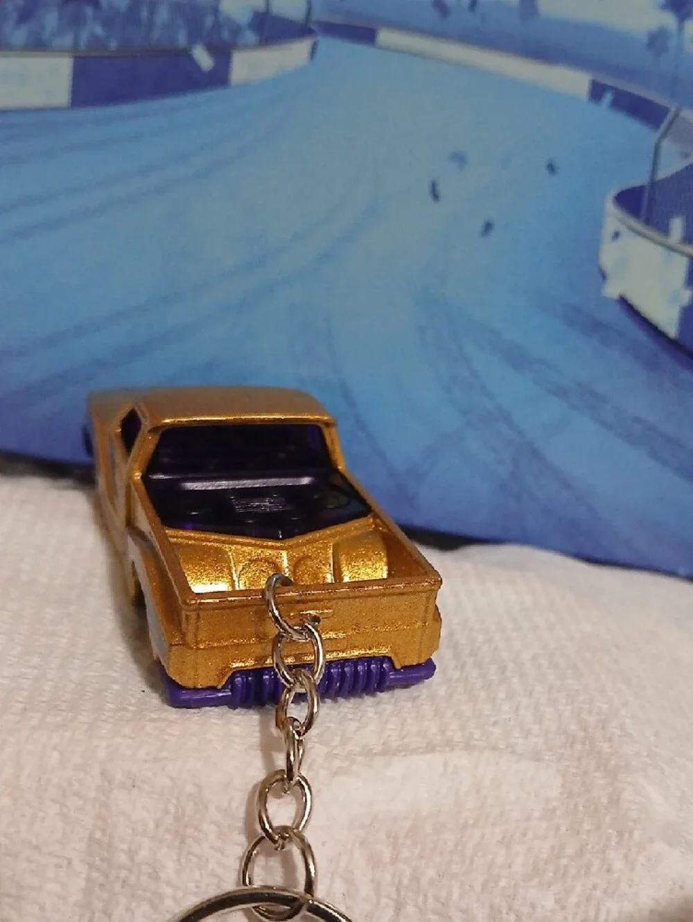 Bounce'n BASS .Gold and Purple Pickup Truck Keychain - Hot Wheels Style